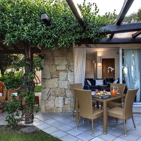 באיה סרדיניה L'Ea Bianca Luxury Resort מראה חיצוני תמונה