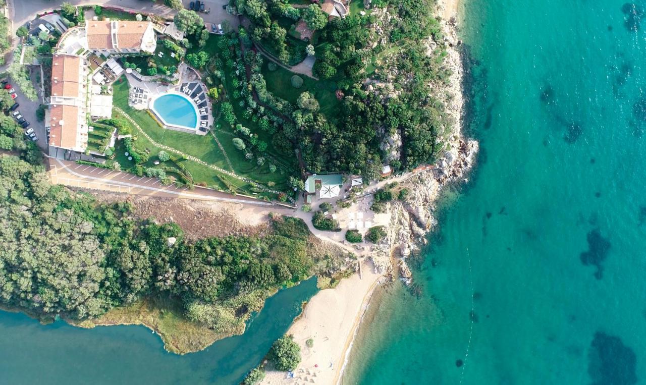 באיה סרדיניה L'Ea Bianca Luxury Resort מראה חיצוני תמונה