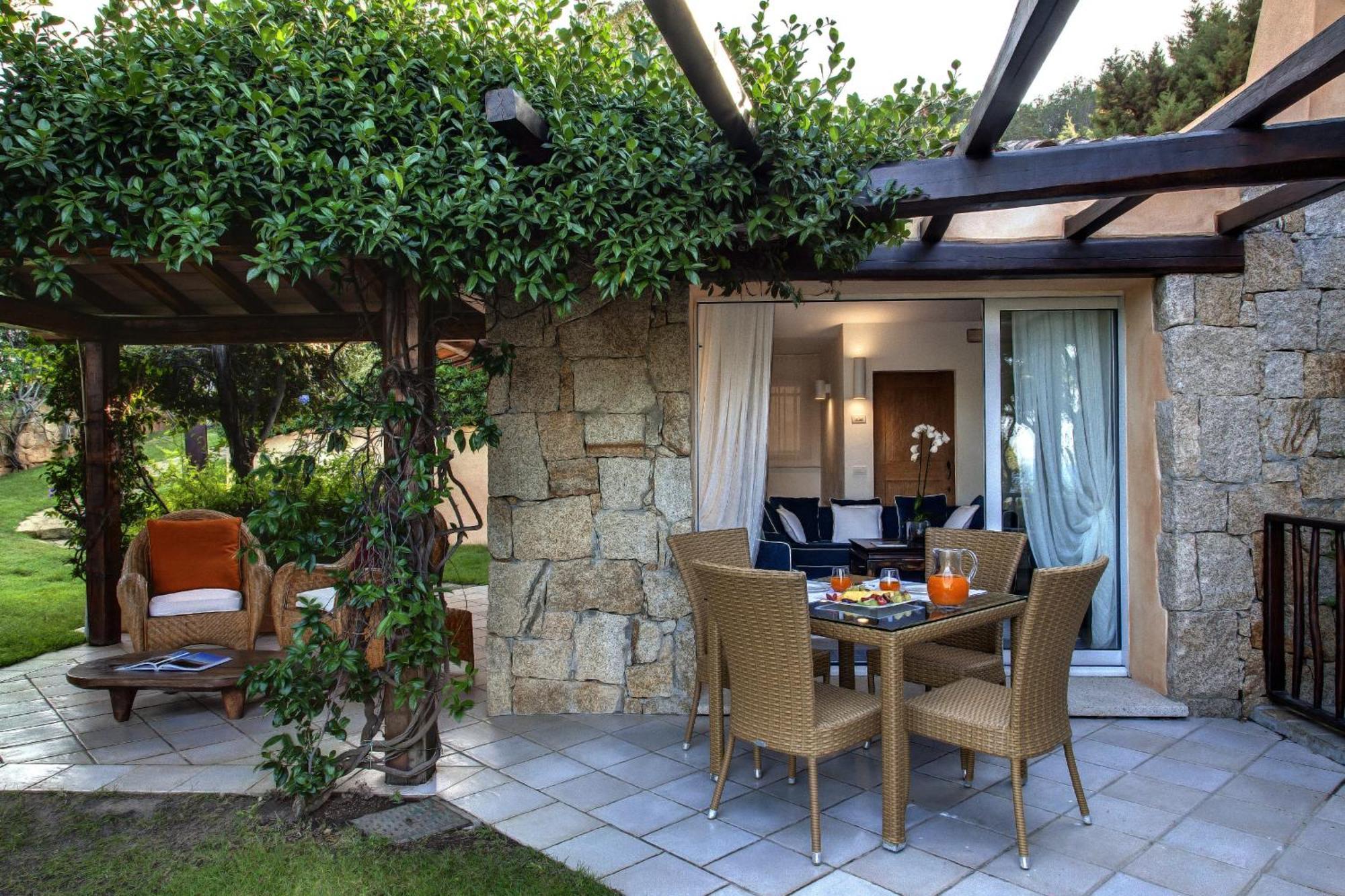 באיה סרדיניה L'Ea Bianca Luxury Resort מראה חיצוני תמונה