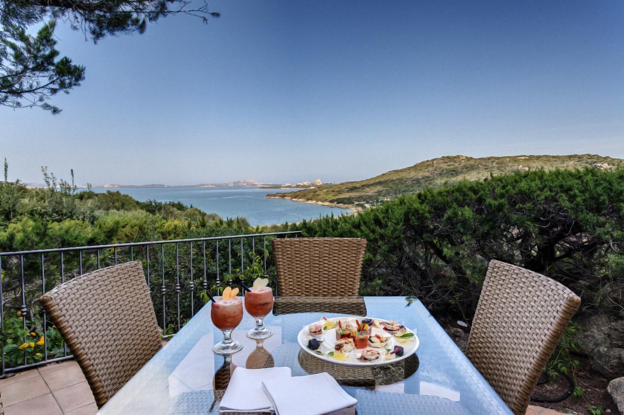 באיה סרדיניה L'Ea Bianca Luxury Resort מראה חיצוני תמונה
