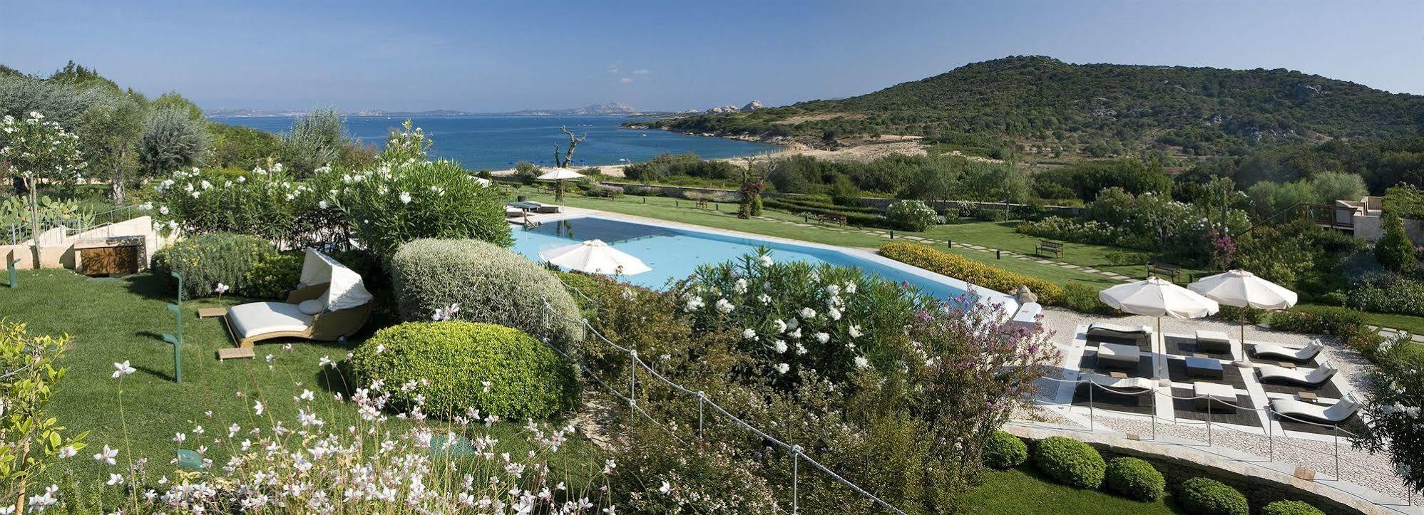 באיה סרדיניה L'Ea Bianca Luxury Resort מראה חיצוני תמונה